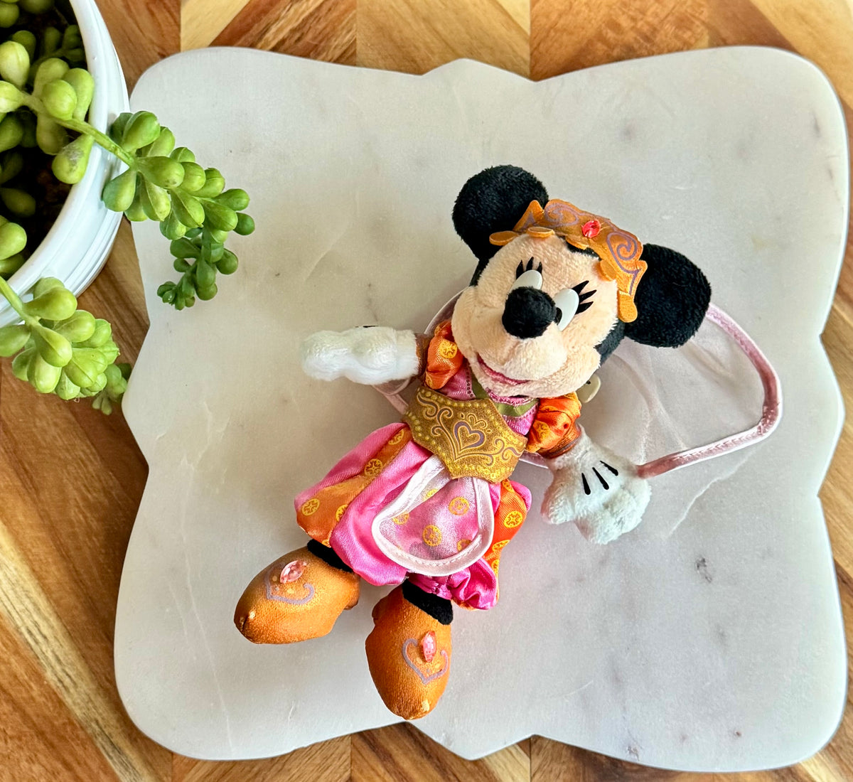 Arabian Minnie Mouse Plush Bag Charm / Key Chain