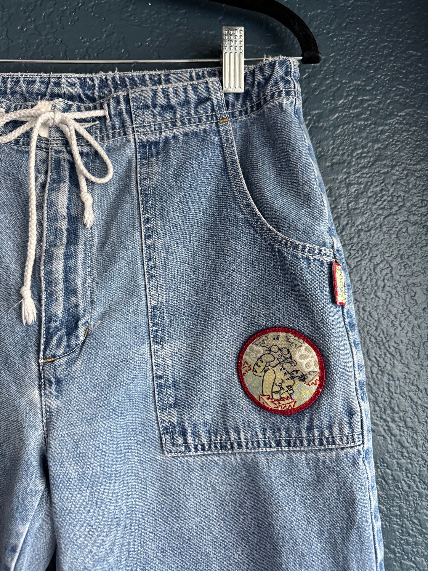 Y2K Tigger Capri Jeans