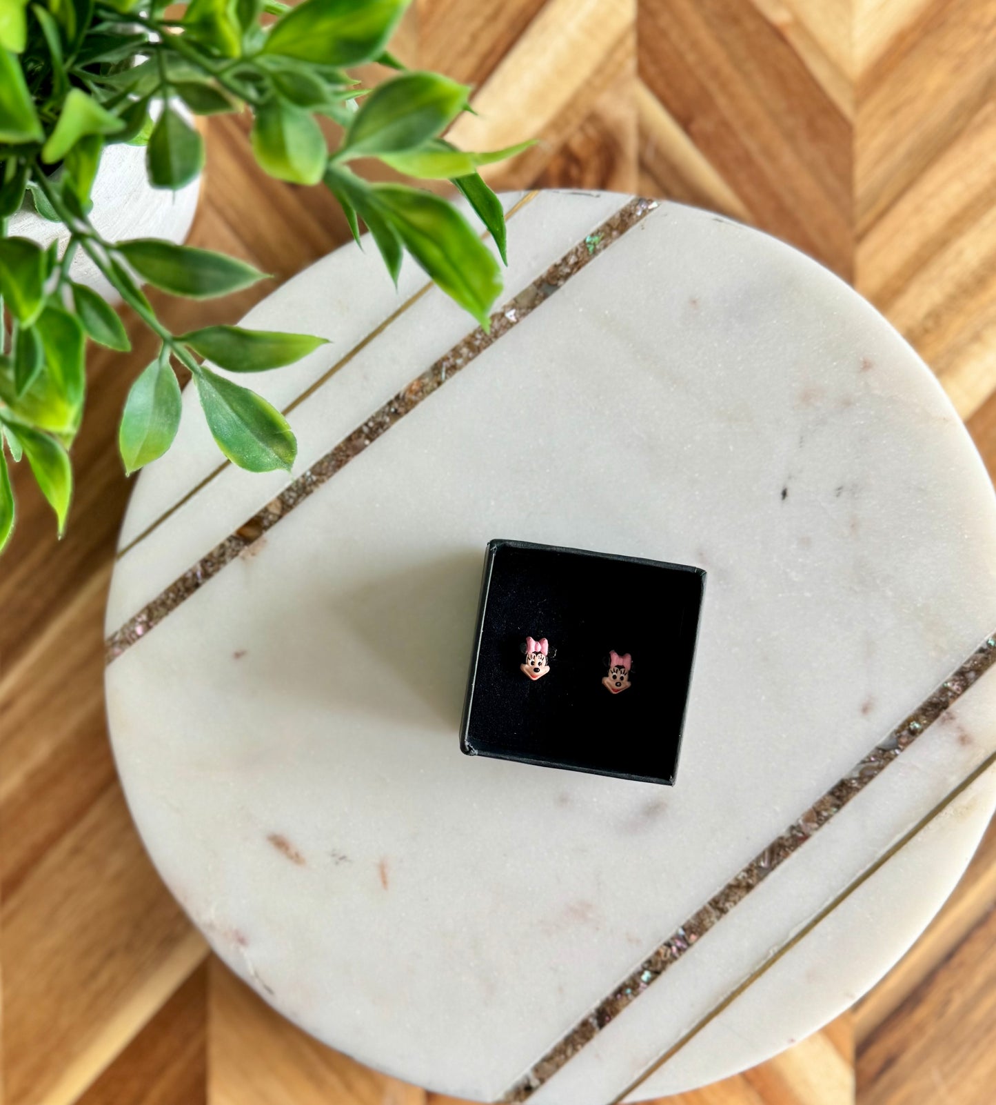 Minnie Mouse Stud Earrings