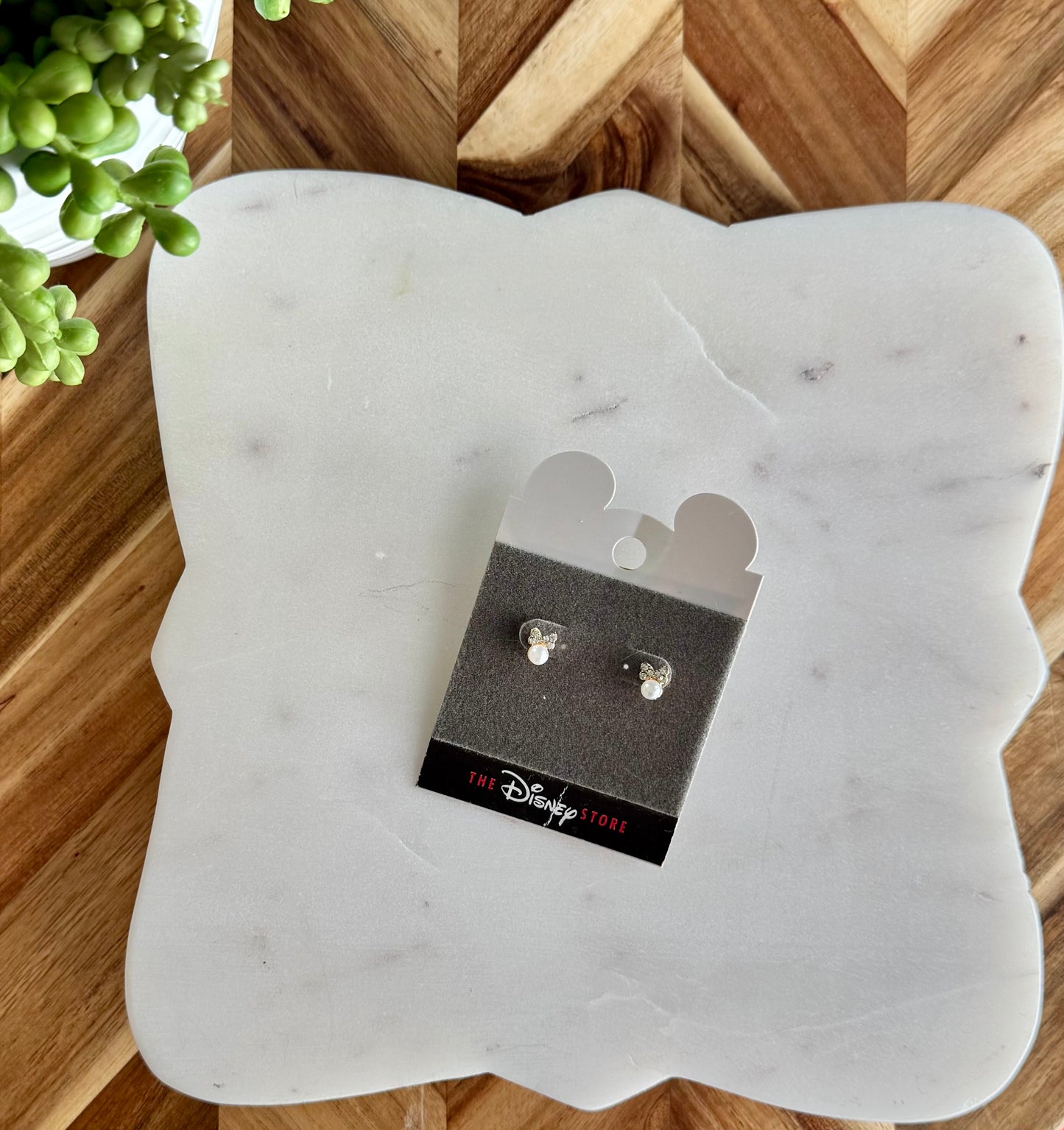 Minnie Mouse Stud Earrings