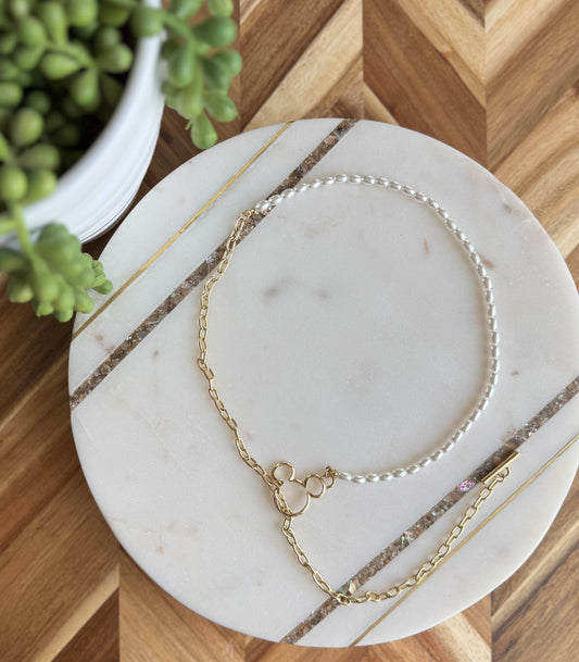 Pearl / Gold chain long strand necklace