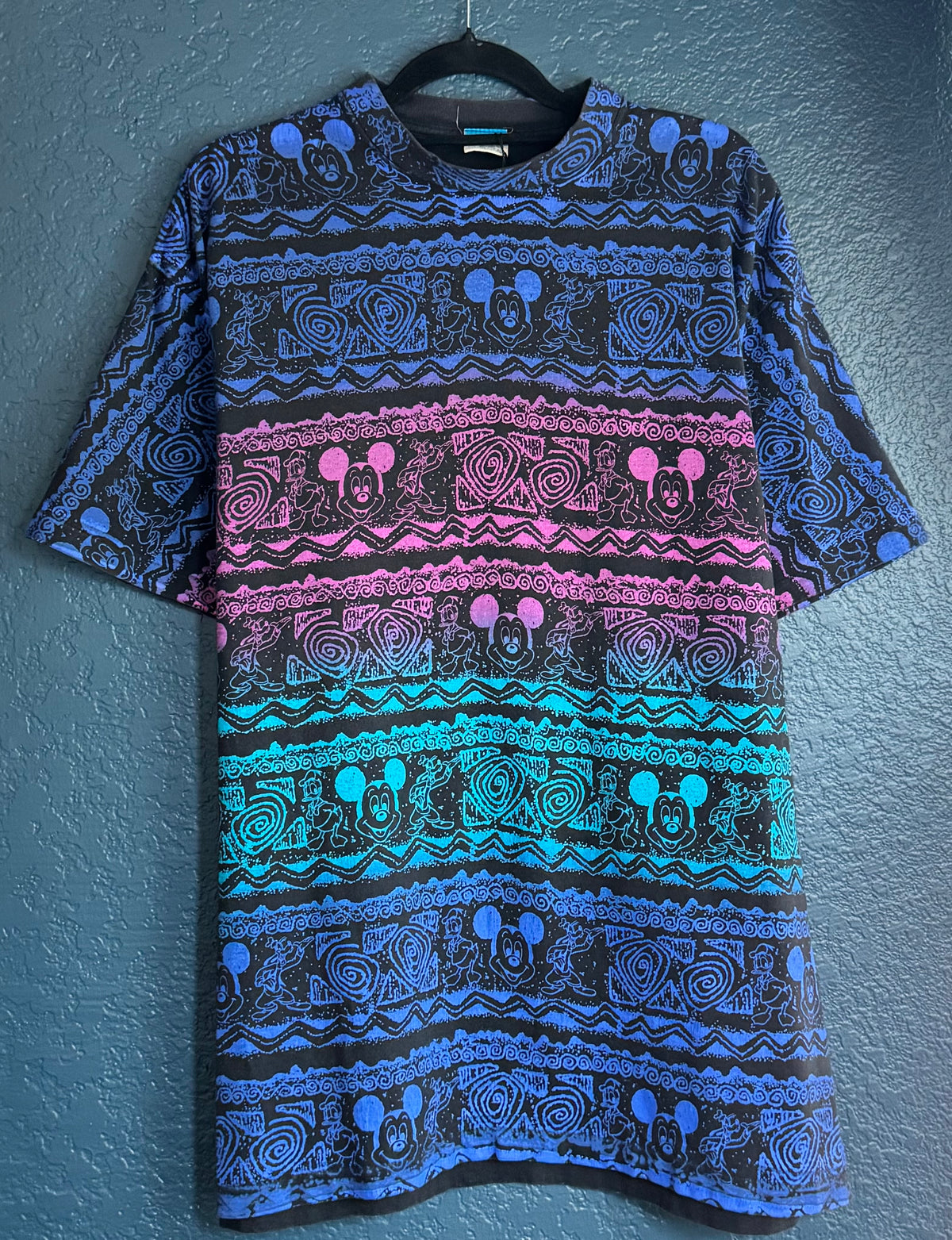 AOP Mickey & Friends Shirt